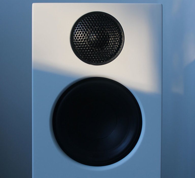 8 Best In Wall Speakers for Your Listening Pleasure [Reviews]